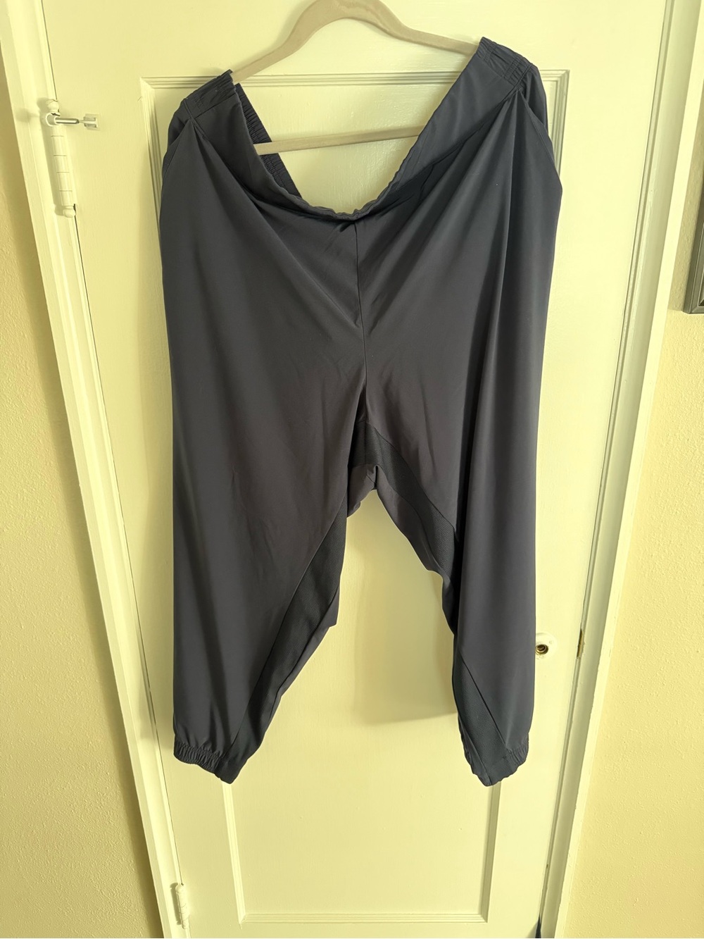 Athleta Brooklyn Jogger Pants in Navy